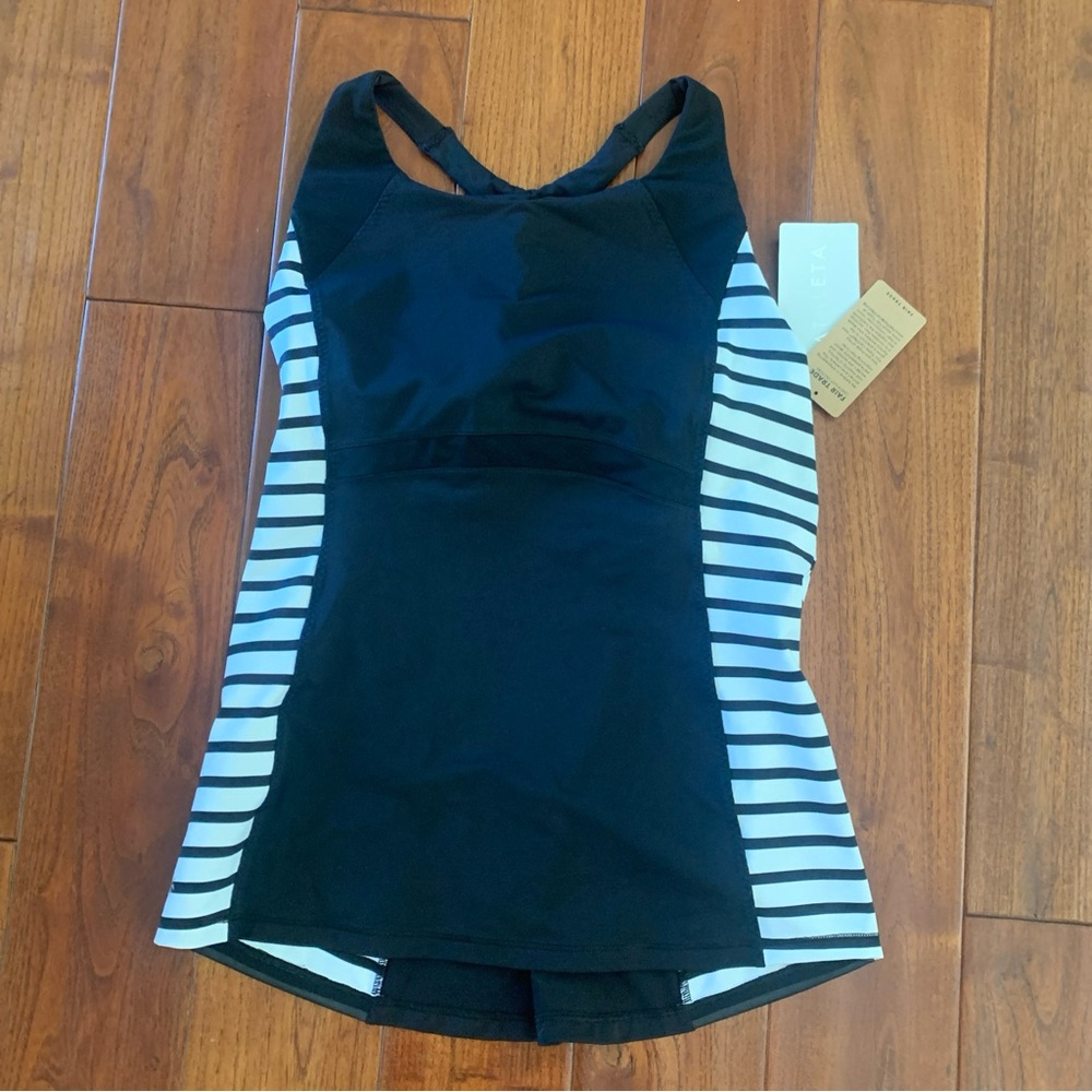 NEW ATHLETA Tank Top Size M 8/10 Stripe Ace Racer Support Bra Black White $69
